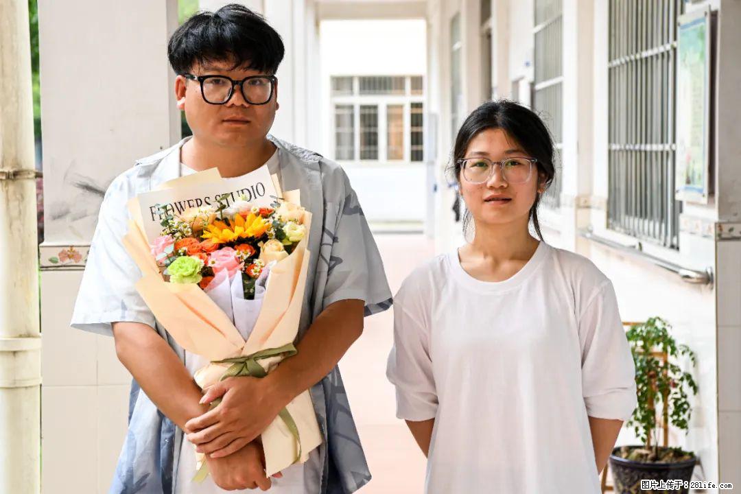 全网追的“扁担女孩”，找了一份暑假工，时薪12元 - 大理生活资讯 - 大理28生活网 dali.28life.net
